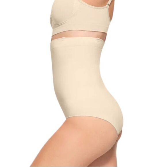 SKIMS Core Control Seamless High Waisted Shaping Brief In Sand Nude Shape Wear - Picture 2 of 7